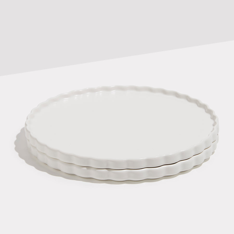 TWO X WAVE DINNER PLATES - WHITE