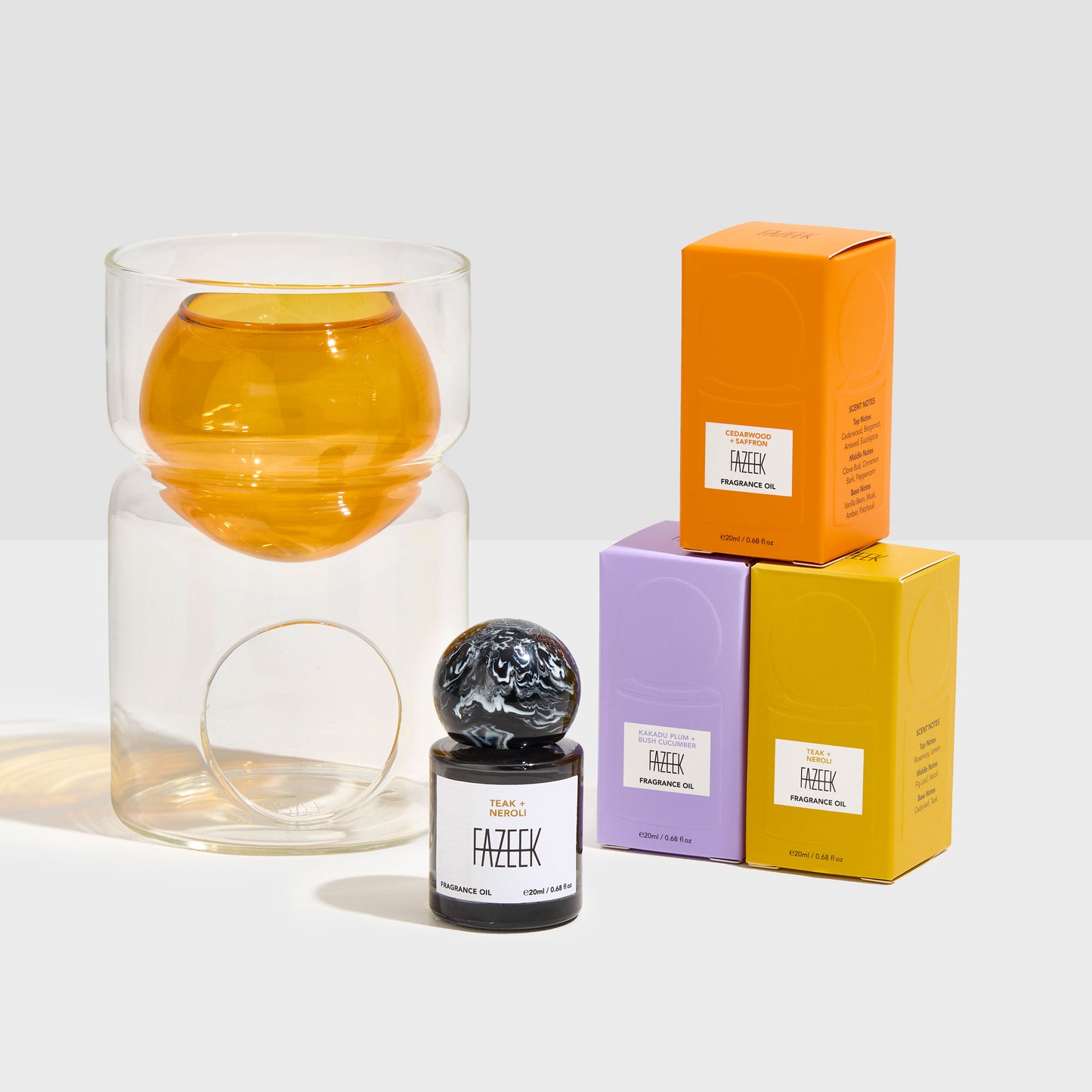 'SIGNATURE' FRAGRANCE OIL BUNDLE + BALANCE OIL BURNER