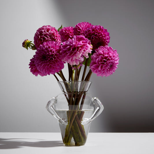 Shop Now SILHOUETTE VASE at Fazeek